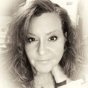 Meet your Posher, Cari